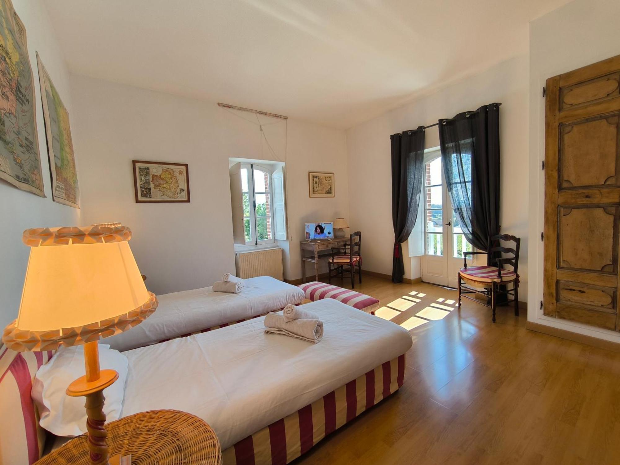 Le Peyret Apartment Serres-Castet Bagian luar foto